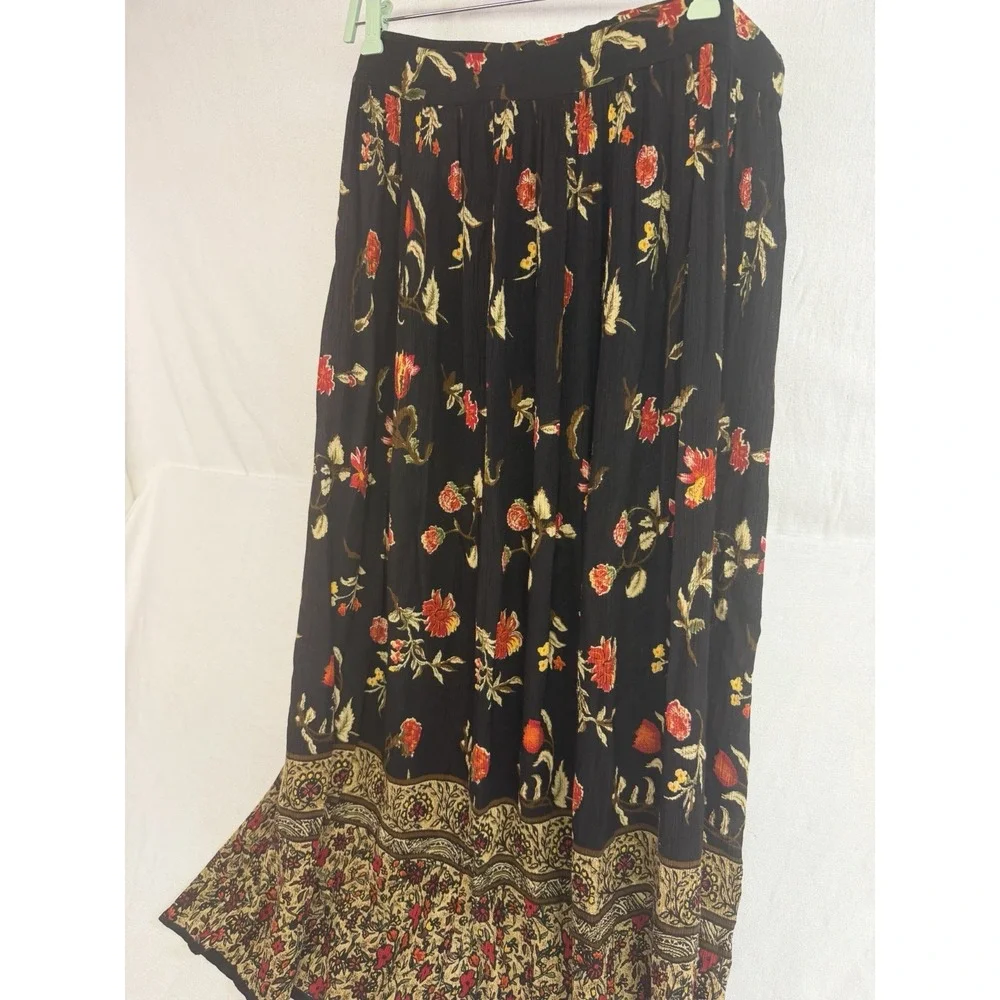 Peasant Boho Whimsy Western Black Floral Maxi Skirt Red/Beige/Green White Stag